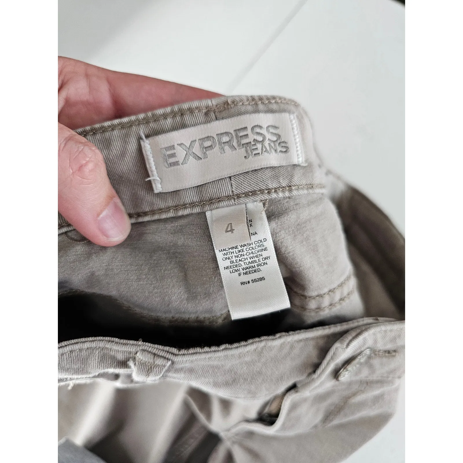 Express Womens Sz 4 Low Rise Skinny Jeans Taupe Beige Gray