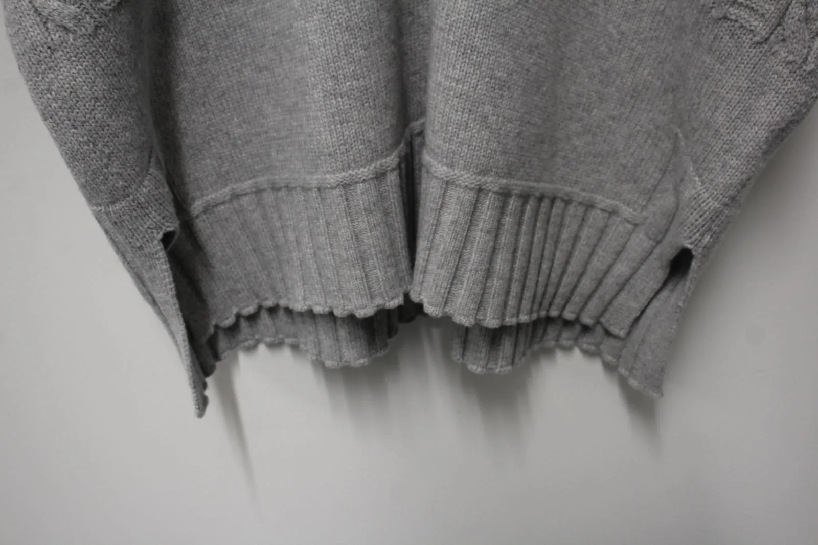 JIGSAW Ladies Pale Grey Wool/Cashmere Blend Cable Knit Sleeveless Pullover XXL