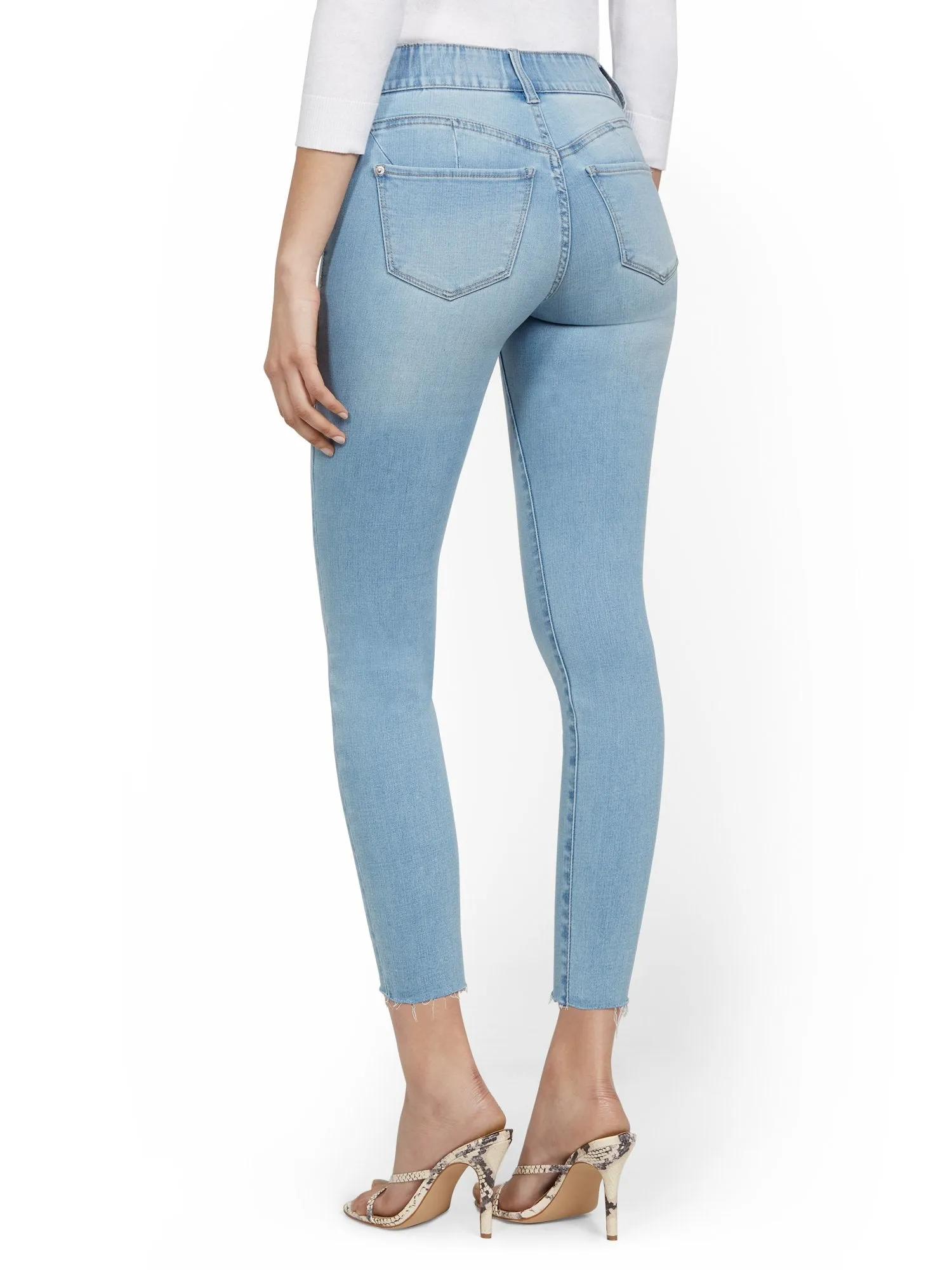 Mya Curvy High-Waisted Sculpting No Gap Super-Skinny Ankle Jeans - Light Wash
