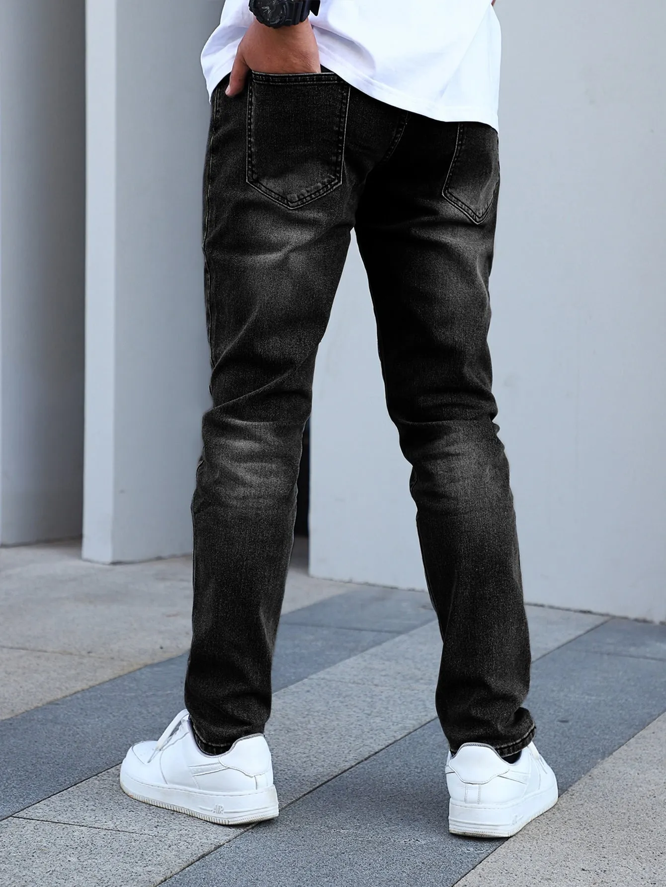Skinny Meidum Fit Slant Pocket Jeans