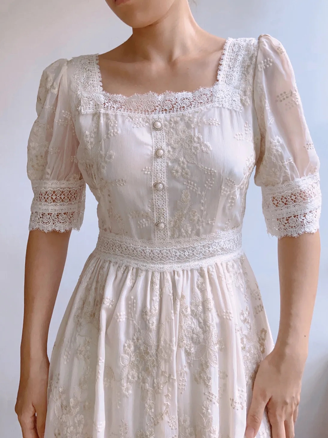 Square Neck Half Sleeve Lace Flower Dress