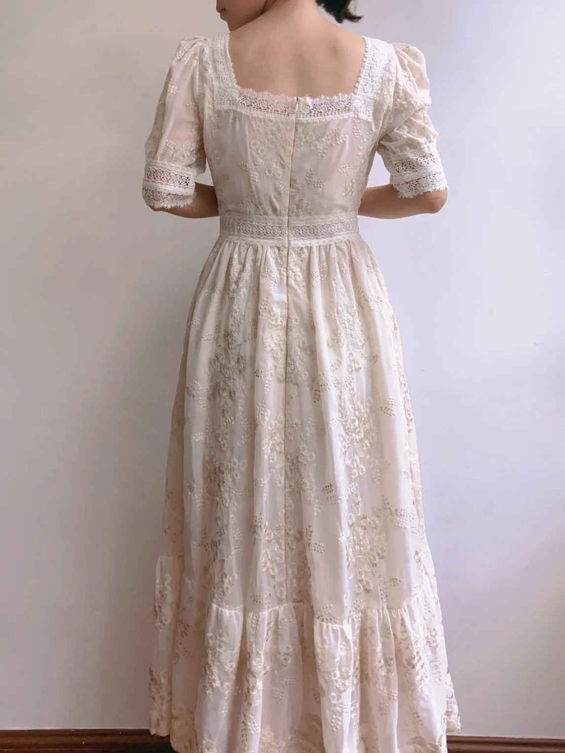 Square Neck Half Sleeve Lace Flower Dress