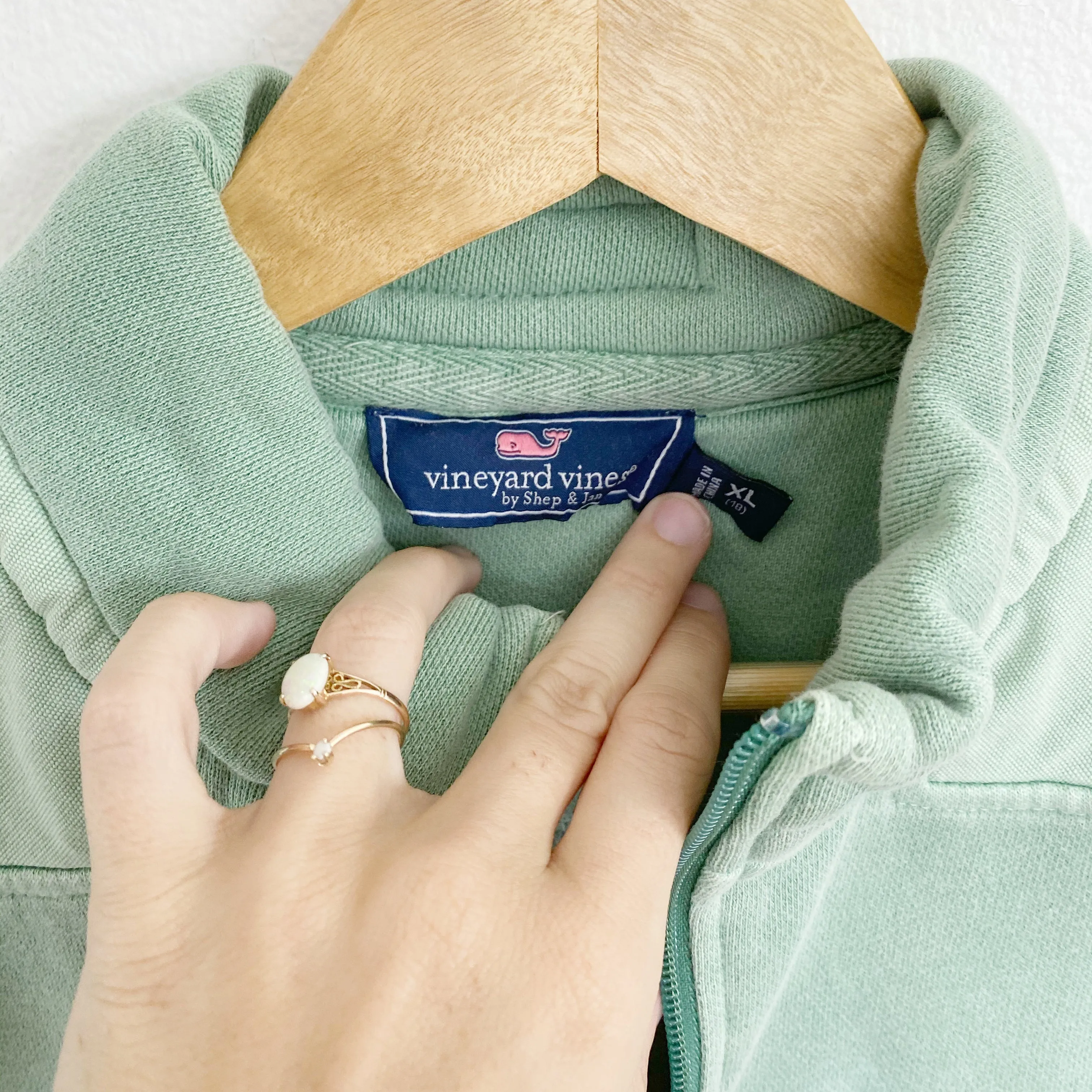 Vineyard Vines Martha's vineyard Mint Pullover Girl's XL